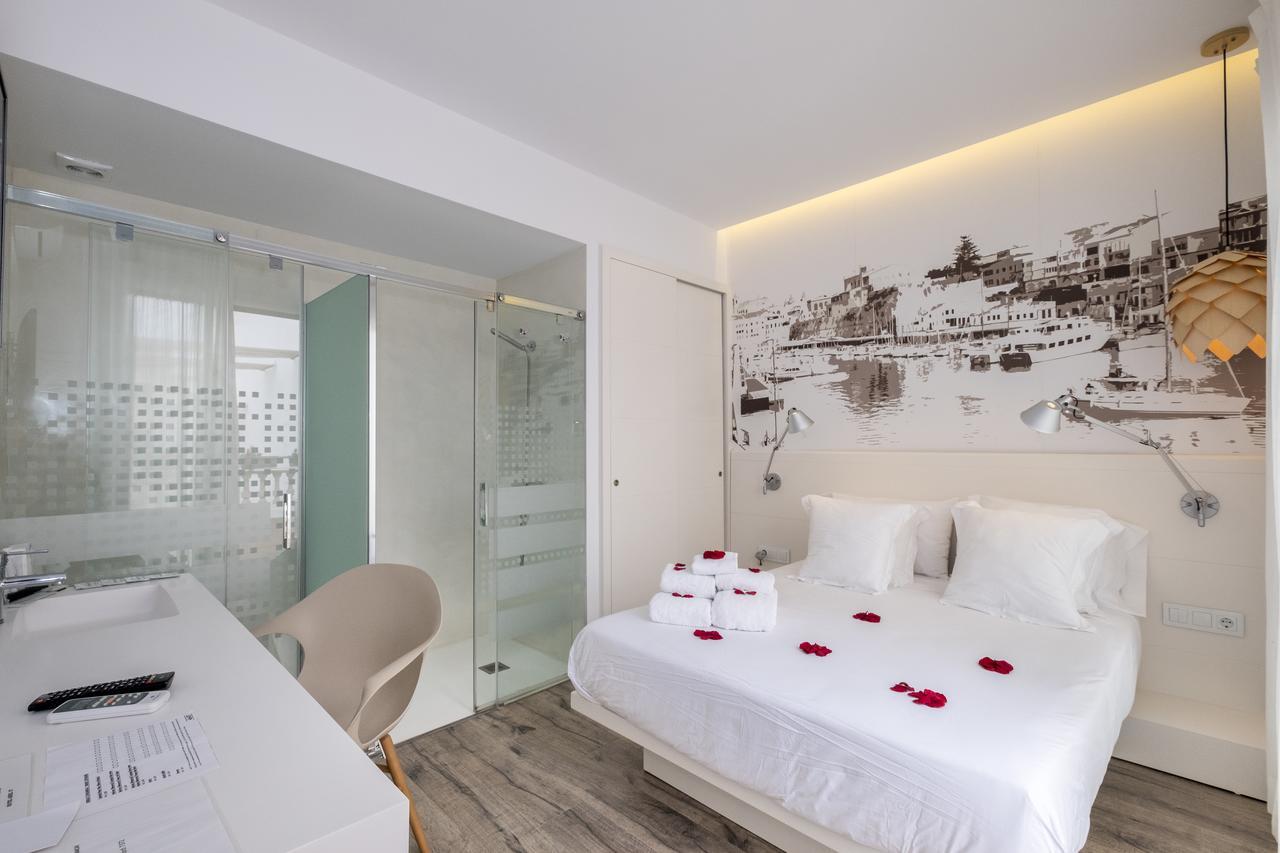 Hotel Abril 37 Ciutadella  Ngoại thất bức ảnh