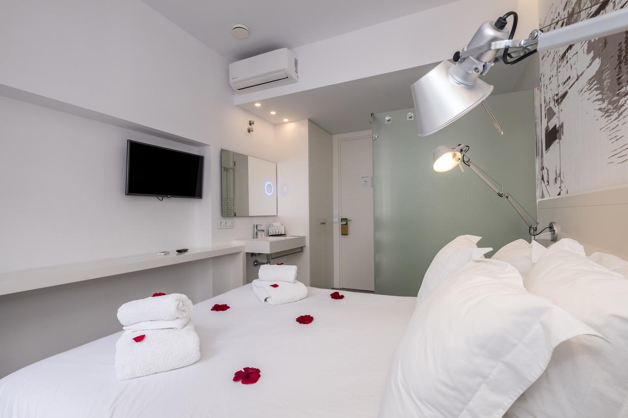 Hotel Abril 37 Ciutadella  Ngoại thất bức ảnh