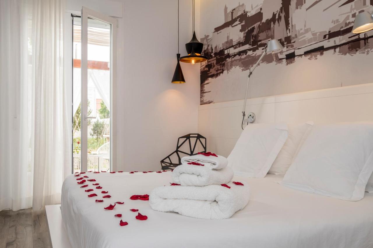 Hotel Abril 37 Ciutadella  Ngoại thất bức ảnh