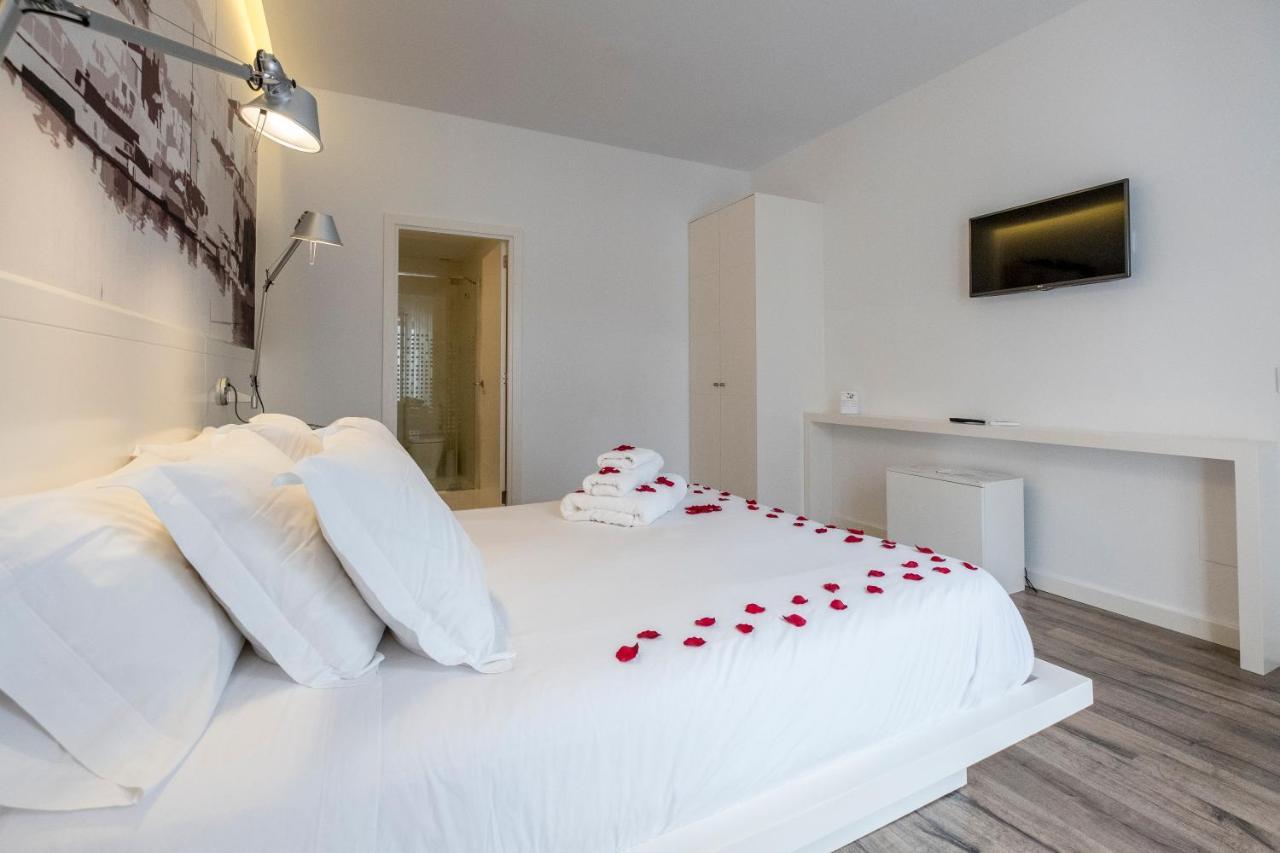 Hotel Abril 37 Ciutadella  Ngoại thất bức ảnh